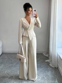Elenzga Elegante set con blusa a maniche lunghe e scollo a V, vita stretta in modo unico con orlo asimmetrico, abbinata a pantaloni ampi a gamba larga. Un set elegante e professionale, adatto per le celebrazioni del Ringraziamento e di Ognissanti. Adatto per occasioni casual da ufficio. - Albicocca - Visualizzare 4