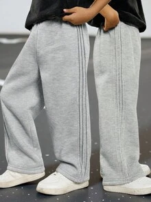 SHEIN Little Byeori Boys Clothes Tween Boy Casual College Comfortable Fashionable Simple Street Loose Version Practical And Versatile Pleated Sweatpants Trousers Comfortable And Thick Suitable For Daily Use Suitable For School Suitable For Travel Suitable For Sports Suitable For Spring, Summer, Autumn And Winter Seasons Suitable For School Start, Back To School Season, Opening Ceremony. - Grey - View 8