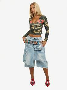 SUMWON WOMEN Áo thun tay dài cổ chữ V in họa tiết ngụy trang với họa tiết chữ màu đỏ cho trang phục thường ngày trong lễ hội - xanh quân đội - Xem 5