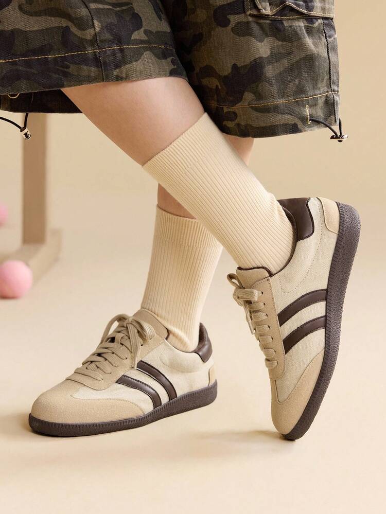 CUCCOO EASI Women's Casual Comfortable Contrast Color Sneakers For Daily Wear For Christmas
