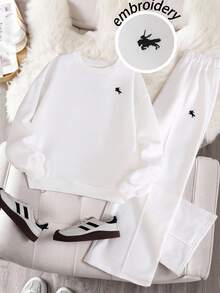 SHEIN Tween Girl Black And White Equestrian Embroidered Oversized Thermal Sweatshirt & Pleated Wide Leg Sweatpants Set,Autumn Casual School Back-To-School - White - View 5