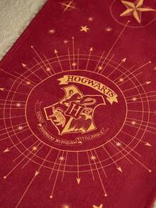 HARRY POTTER X SHEIN 1pc Thickened Non-Slip All-Over Print Table Runner, Holiday Red Table Runner, Fits Various Table Lengths 90/160/183/200cm,Christmas