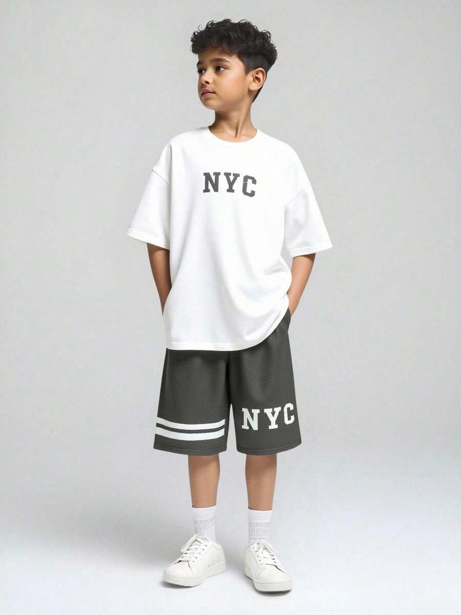 SHEIN Explorewe 2 pièces/Set T-shirt et short décontractés tout-aller pour garçons, avec imprimé lettrage, style lâche et polyvalent, pour l'été