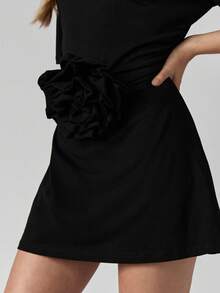 MISSGUIDED Cotton Minimalist Short Sleeve Mini Dress Flower Detail Evening Party Special Occasion Wedding Guest Flowy Casual Elegant Fashion Dress - Black - View 4