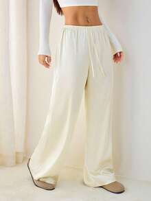 SHEIN PETITE 女士休闲亮面缎面低腰阔腿裤，适合简约休闲和通勤穿搭，春夏女装裤装，商务休闲女裤，女士正装裤，宽松裤，夏季下装，商务休闲阔腿女裤，机场女装穿搭 - 杏色 - 查看 6