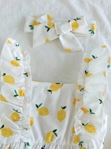 SHEIN Vintaside Kids 这款露背连衣裙采用粉白格纹设计，搭配可爱的草莓印花，清新自然。裙身肩部饰有荷叶边，完美诠释夏日时尚优雅活泼可爱的气息。A字版型，采用轻盈透气的面料，适合节日派对、一周年婚礼、景点拍照等场合穿着。 - 彩色 - 查看 3