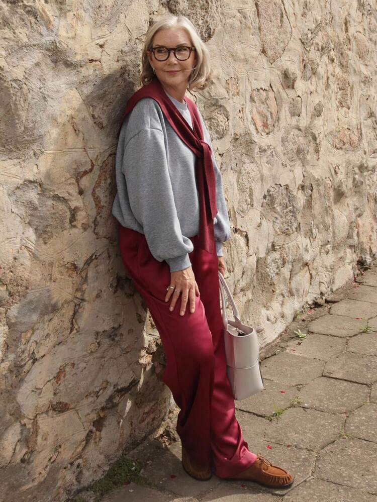 2pcs Women Patchwork Contrast Color Sweatshirt & Poncho Set