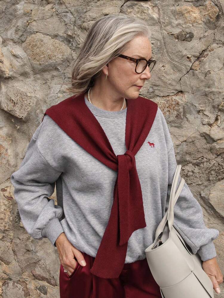 2pcs Women Patchwork Contrast Color Sweatshirt & Poncho Set