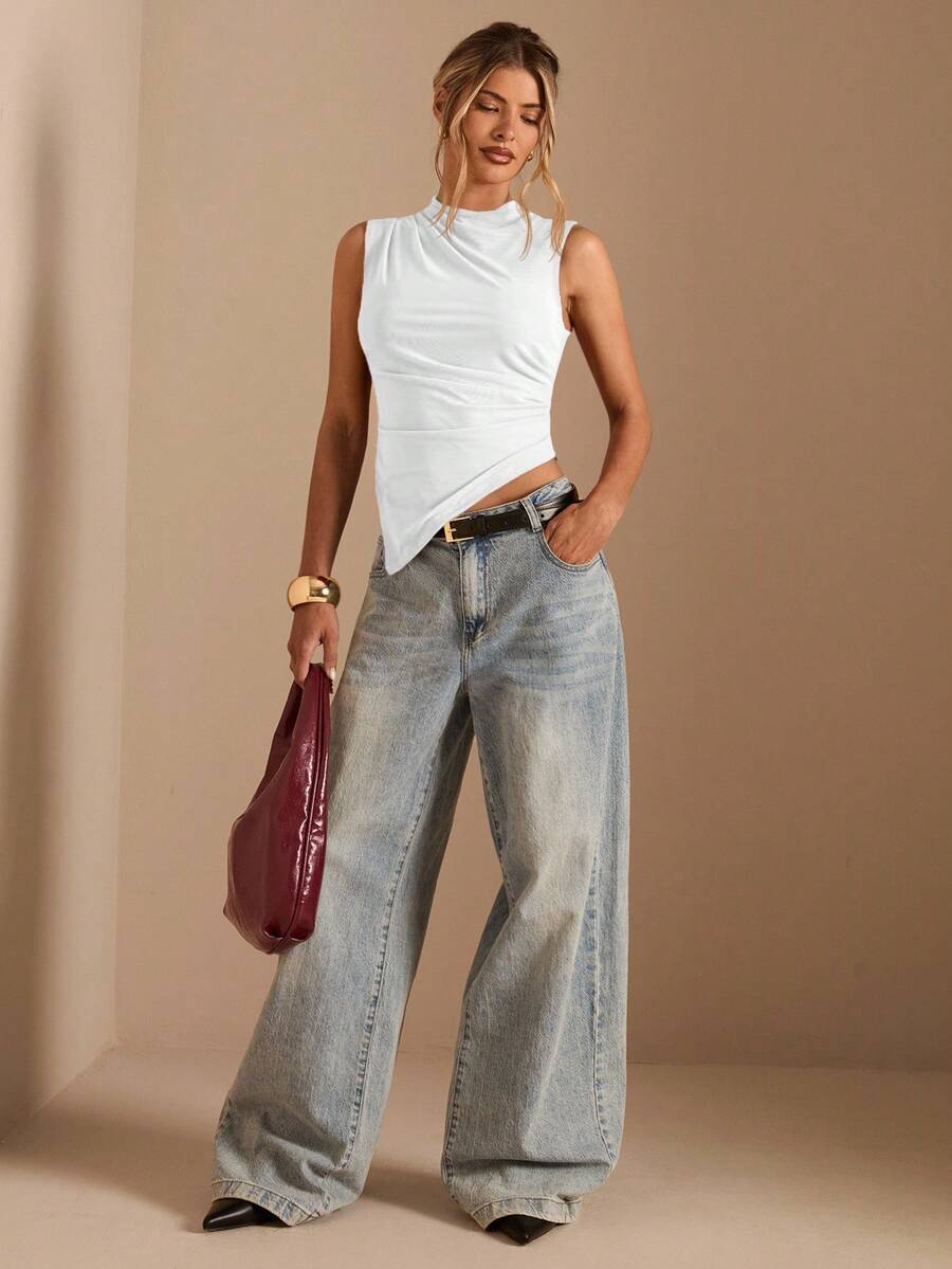 SHEIN BAE Women's Solid Color Sleeveless Cropped Casual Tank Top With Asymmetrical Hem,Multipack - White - View 1