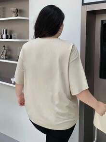 Dazy Plus Butterfly Print Pattern Loose Fit Round Neck Short Sleeve T-Shirt, Spring/Summer - Apricot - View 2