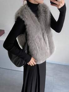 FRIFUL Women's Gray Solid Color Sleeveless Faux Fur Vest, Loose Casual Versatile Layering Faux Fur Jacket, Autumn