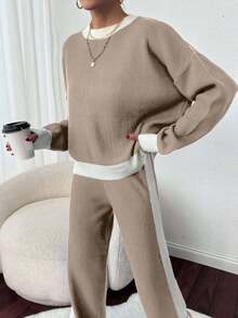 EURMUSE Bộ áo len dệt kim dài tay dáng rộng sọc xanh trắng tương phản + quần dài cho nữ - Màu be - Xem 3