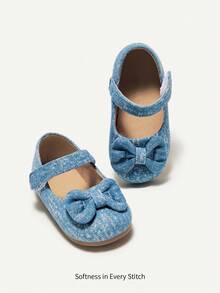 Cozy Pixies 女孩蓝色蝴蝶结公主平底鞋，时尚百搭软底舒适鞋 - 藍色 - 查看 2