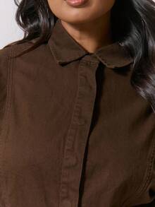 MUSERA قميص جينز بأكمام قصيرة وتفاصيل لوحة الخياطة مع إغلاق بأزرار، مناسب للشتاء والعودة إلى المدرسة والمظهر الجميل والاستخدام اليومي والكاجوال، مقاس كبير - بني - مشاهدة 2