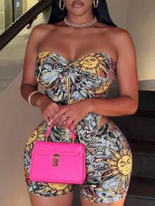 Slaydiva 2025 Summer New Arrival Halter Twist Hem Crop Top And Bodycon Shorts Set, Bohemian Sunflower Print, Suitable For Birthday Party, Back To School, Daily Casual, Vacation, Cruise, Beach, Sunbathing, 2-Piece Outfit For Women