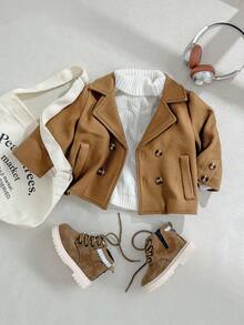 SHEIN Jaket Bayi Laki-laki Gaya Retro Inggris Warna Cokelat Muda, Mantel Kancing dengan Kerah Tebal, Pakaian Ulang Tahun Musim Gugur, Mantel Luar Kasual Sederhana Versi Korea untuk Musim Dingin - Coklat - View 4