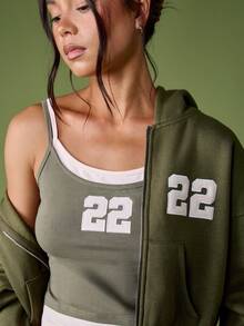 MISSGUIDED Weite Jogginghose mit Nummer-Muster und Farbblock-Design für lässigen Komfort - Armeegrün - Übersicht 5