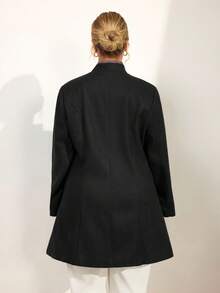 SHEIN Tall Mantel Panjang Wanita Ukuran Besar dengan Kerah Ramping dan Warna Polos - Hitam - View 2