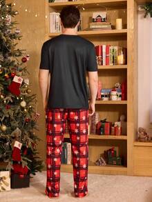 CoupledUp Conjunto de pijama de hombre con estampado navideño a cuadros y ciervos