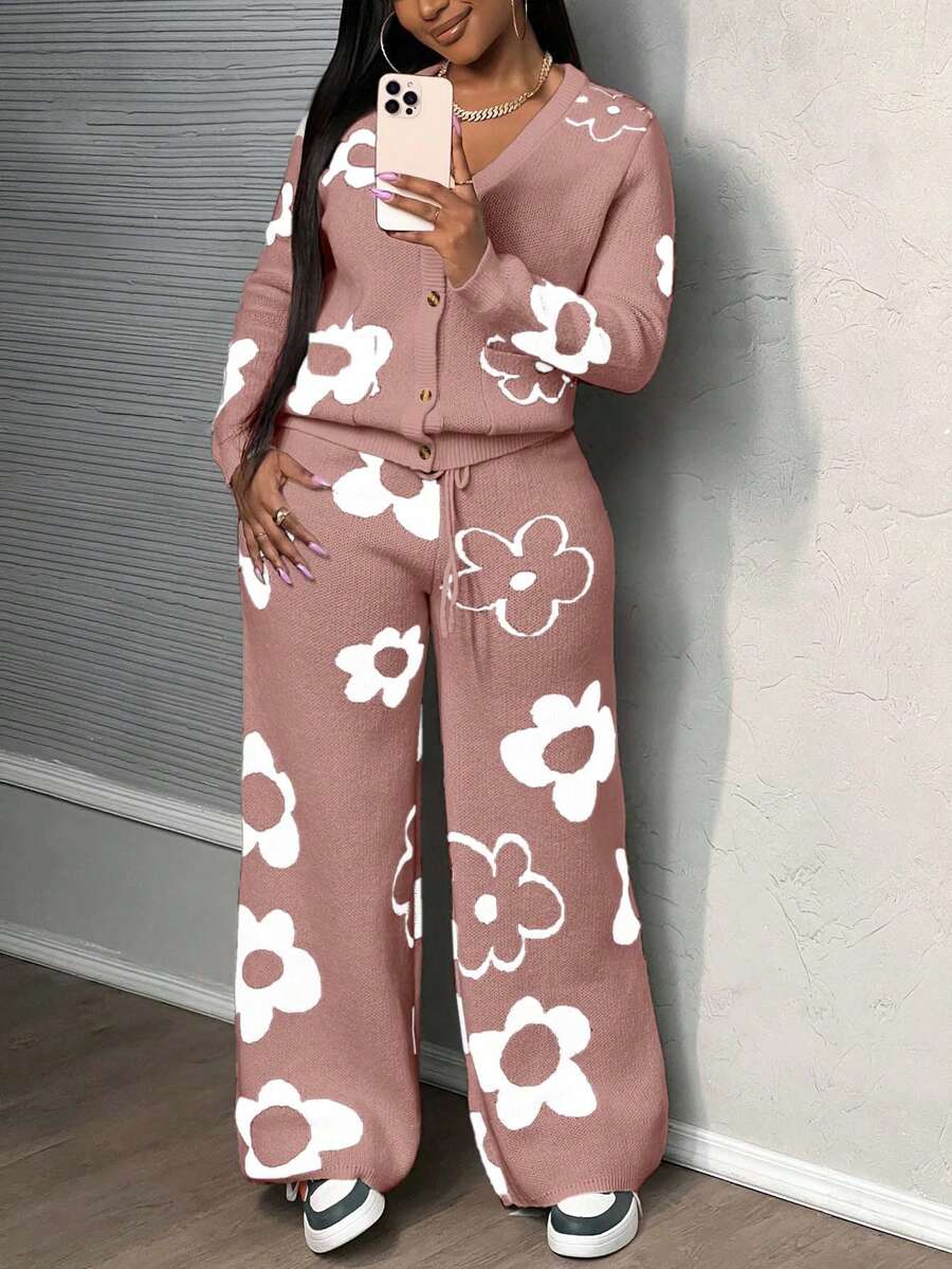 EURMUSE Women Floral Pattern Long Sleeve Single-Breasted Knitted Cardigan And Knitted Pants Casual Suit, Autumn/Winter - Multicolor - View 1