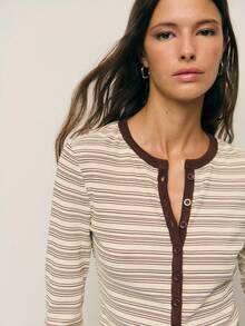 Nöista Long-Sleeve Knit Cardigan With Contrast Trim And A Fitted Silhouette, Offering A Retro-Inspired Layering Piece Ideal For Women's Winter Outfits; Perfect For Casual Seasonal Styling, Pairing With Blouses Or High-Waisted Pants, And Creating Polished Looks For Everyday Wear, Christmas Gatherings And Refined New Year Ensembles.