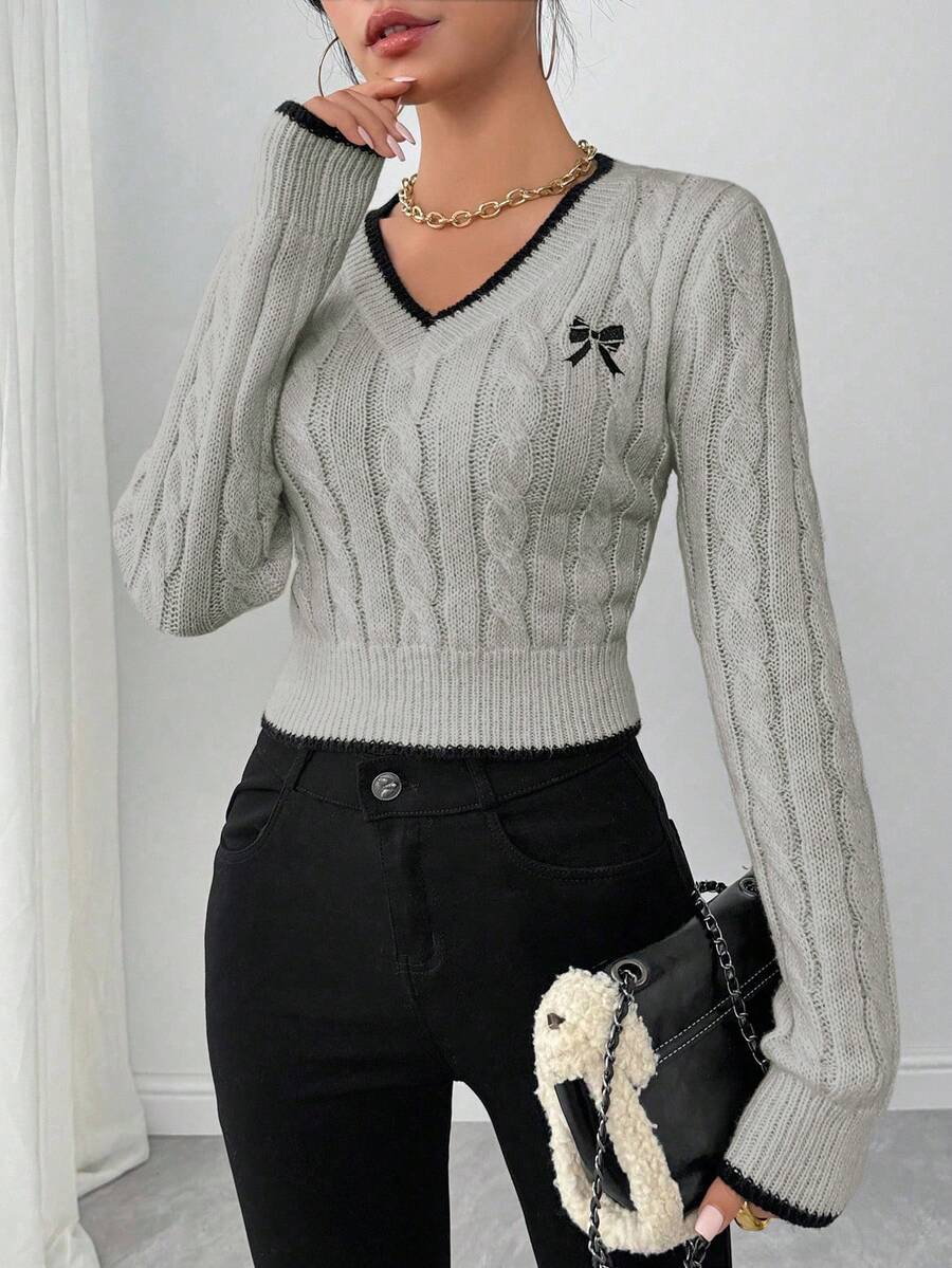 EMERY ROSE Autumn/Winter Fashion Butterfly Embroidery V-Neck Cable Knit Women Pullover Sweater - Light Grey - View 1
