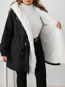 SHEIN CURVE+ 大码冬季服装蓬松拼接连帽长袖加厚棉服 - 黑與白 - 查看 9