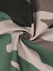 Manfinity EMRG Men Camo Print Pocket Cargo Pants, Fall