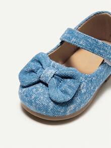 Cozy Pixies 女孩蓝色蝴蝶结公主平底鞋，时尚百搭软底舒适鞋 - 藍色 - 查看 7