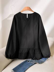 CosyJoli 大码女式圆领撞色蝴蝶结设计荷叶边下摆长袖衬衫，休闲办公装，黑色