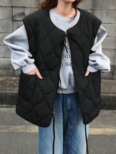FRIFUL 女士黑色纯色系带羊毛衬里圆领口袋装饰缝线绗缝背心外套，秋冬女装外套