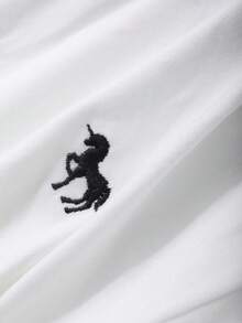 DAZY Damen V-Ausschnitt Lässig Minimalist besticktes Kurzarm T-Shirt Sommer Preppy Tops