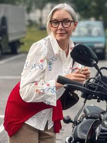 Vivie Lora Blus Liburan Lengan Mengembang Motif Bunga untuk Wanita - Putih - View 8