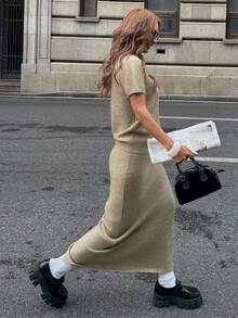 DAZY Women's Autumn Knit Short Sleeve Top And Loose Fit Skirt 2 Pieces Set