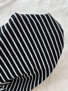 SHEIN 少女白色针织休闲简约波尔卡圆点印花不对称褶皱短款上衣，适合春夏季休闲个性造型日常穿着 - 黑與白 - 查看 7