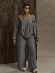 EMERY ROSE Conjunto de 2 piezas de top de manga larga con cuello redondo y pantalones a rayas verticales, talla grande, adelgazante, casual, versátil, para otoño - Negro - Ver 3