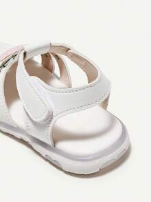 Cozy Pixies 1 双白色女童花朵装饰凉鞋，适合夏季穿着，充满田园趣味，可爱立体花朵，度假休闲百搭婴儿凉鞋 - 白色 - 查看 7