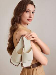 MOTF PREMIUM SQUARE TOE FLAT SANDALS - Beige - View 2