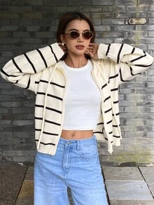 DAZY 撞色条纹宽松连帽长袖休闲街头风针织开衫，女款，秋冬 - 白色 - 查看 6