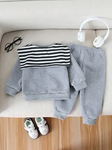 SHEIN Playful Pals 男婴三件套刺绣图案圆领保暖卫衣和条纹披肩领长裤套装，秋冬季婴儿休闲套装，婴儿秋季服装，婴儿运动服，婴儿冬季服装，婴儿运动服，男婴服装，男婴套装，男婴秋季服装，男童秋季套装 - 灰色 - 查看 2