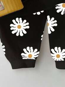 GraphicGems 2 件套女婴休闲时尚可爱甜美花卉雏菊图案圆领运动衫和运动裤套装，秋冬 - 黑色 - 查看 4