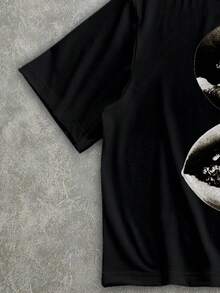 Manfinity Roghcode 男士唇印圆领短袖休闲短款宽松T恤 - 黑色 - 查看 4