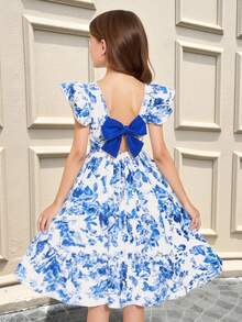 SHEIN Tween Girls 蓝色花朵印花可爱荷叶边露背蝴蝶结节日连衣裙，度假，波西米亚风格，音乐节，复活节，返校，派对午餐，可爱有趣的花园下午茶 - 藍白色 - 查看 4