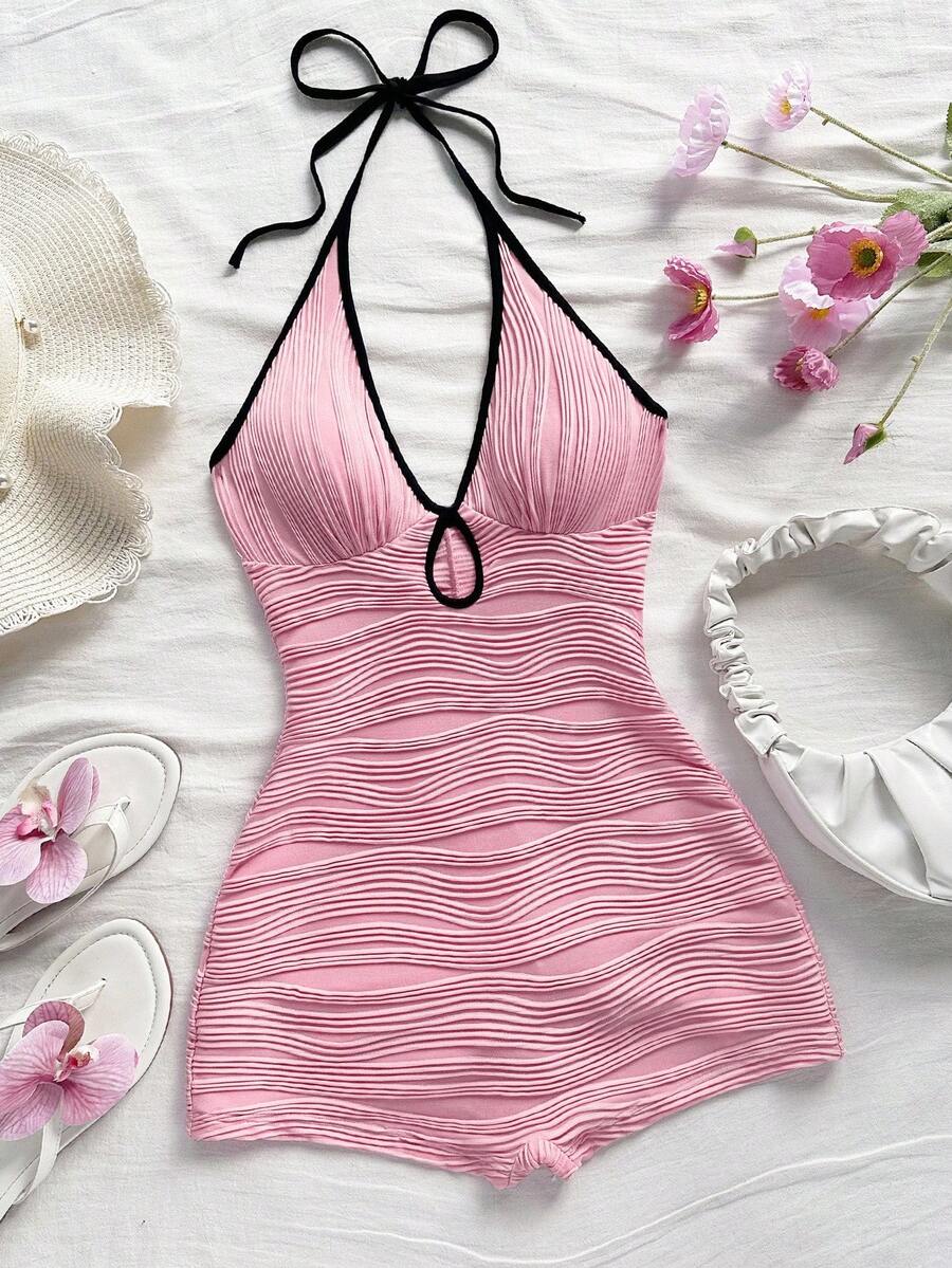 Soleia 女士休闲度假新款 V 领露背系带蝴蝶结镂空黑白撞色修身罗纹连体裤，适合派对、约会、下午茶、海滩