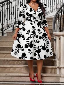 SHEIN Lady 大码女式花卉印花V领泡泡袖优雅中长连衣裙 - 彩色 - 查看 5