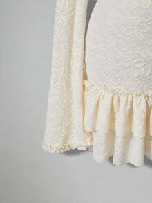 SHEIN ICON 针织提花层叠荷叶边吊带裙与长袖披肩套装 - 杏色 - 查看 9