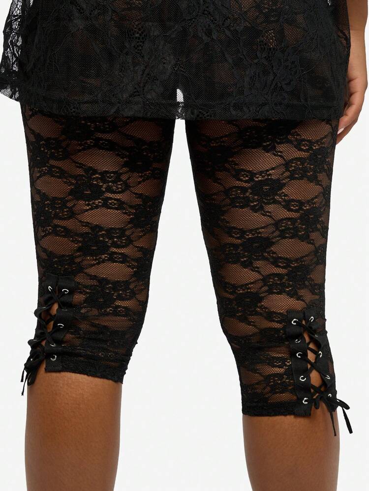 SUMWON WOMEN Lace Capri Leggings With Lace Up Details