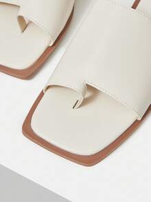 MOTF PREMIUM SQUARE TOE FLAT SANDALS - Beige - View 5