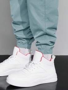 Claim Dot Loose Fit Men's Cartoon Printed Flap Pocket Cargo Pants - Baby Blue - View 6