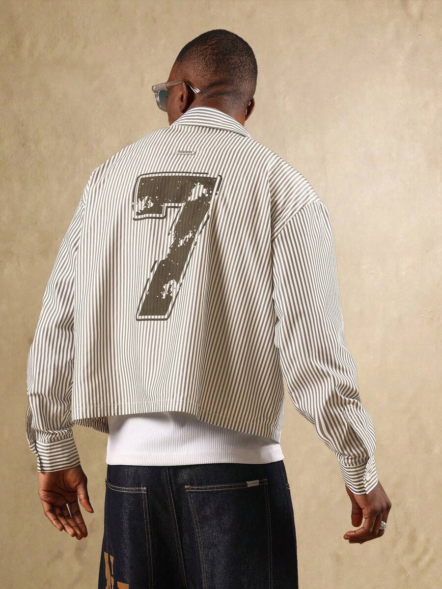 SUMWON 经典纽扣长袖条纹衬衫，背面印有数字 7，周末休闲装，现代街头潮流单品 - 卡其色 - 查看 1